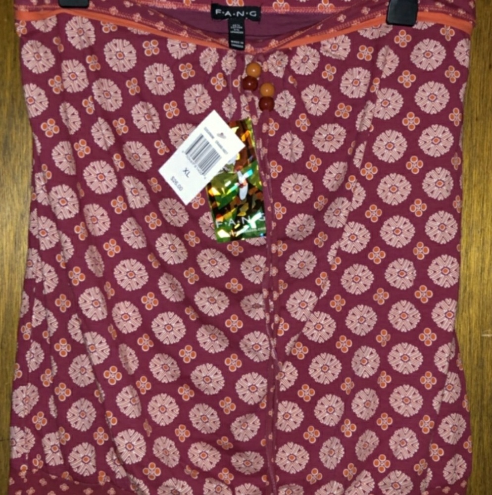 FANG tube top colors different 1st pic color of item.Android taken for others